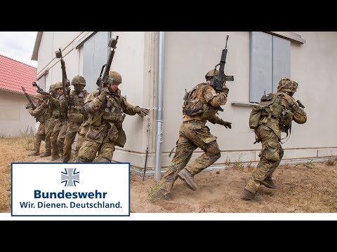 Gefecht in Schnöggersburg – Gebirgsjäger bereiten sich auf Einsatz vor - Bundeswehr