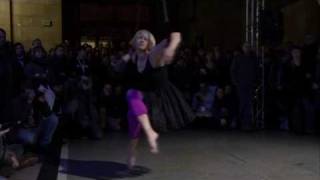 Danse contemporaine vs art contemporain Contemporary Dance & Performs