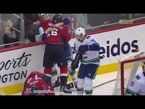 Ben Hutton vs Devante Smith-Pelly