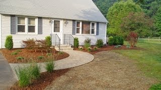 preview picture of video 'Newtown CT Landscape Designer | Front Yard Landscape Design Ideas | Cape Landscaping Ideas'