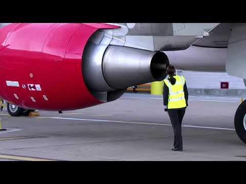 易捷航空因旅行重啟希望而預訂量大增 (EasyJet bookings soar on travel restart hopes)