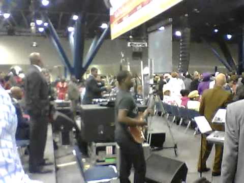 AIM 2011 Praise break (Detroit Style)