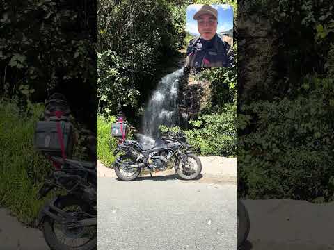 Cascada que da entrada al municipio de Argelia Antioquia