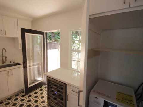 PL10120 - Silverlake 2-Story 1 Bed Apartment for Rent!