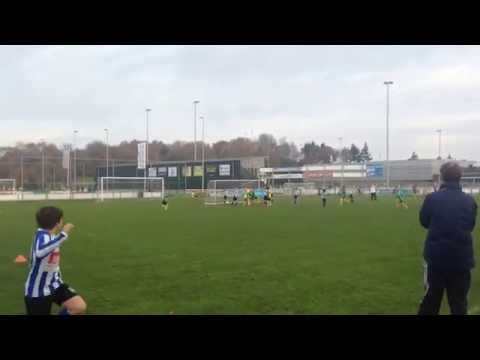 Goal uit de wedstrijd Huizen E1 - Diemen E1 22-11-2014