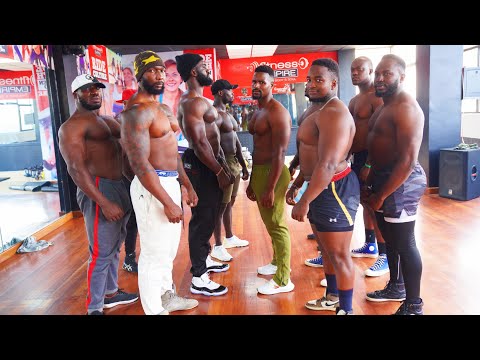 BODY BUILDERS VS  powerlifters   (Who's Stronger?)