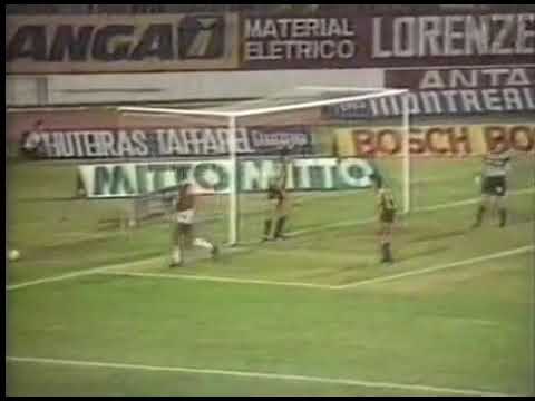 Nilson Esidio (Internacional) - 05/04/1989 - Internacional 6x2 Peñarol-URU - 2 gols