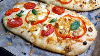 פוקאצ'ה למשפחה מעולה עם גבינה וירקות Focaccia pastry with vegetables מטבח בקלי קלות ליהי קרויץ (ליהי קרויץ - מטבח בקלי קלות) - התמונה מוצגת ישירות מתוך אתר האינטרנט יוטיוב. זכויות היוצרים בתמונה שייכות ליוצרה. קישור קרדיט למקור התוכן נמצא בתוך דף הסרטון