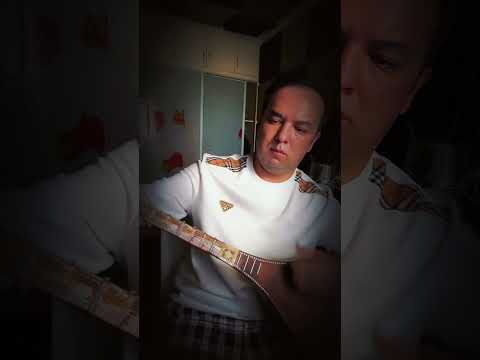 Qeshqer Bahari ft. Esqer Muxter