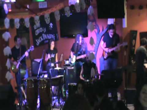 Knock On Wood - Maclaro café