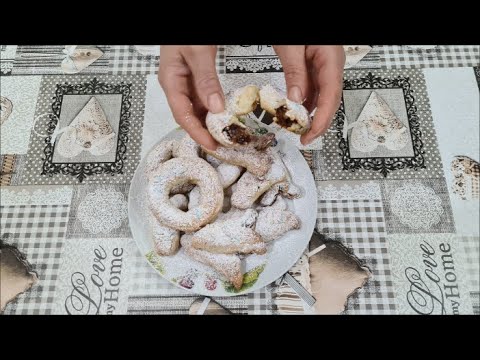 Cucciddati o piscitieddi (dolce natalizio siciliano)-Cucciddati (Sicilian Christmas sweet)