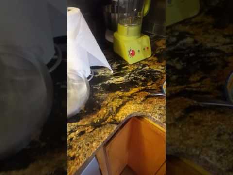 The best Turkey  Gravy Ever