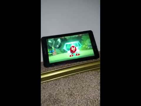 Sonic and tails react to sonic mania