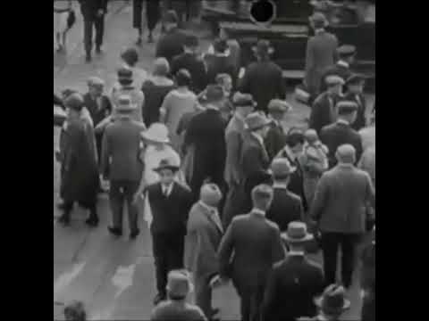 Bernhard Ette -„ich bring Dich um die Ecke, zum Autobus“ Roaring Berlin 20er & 30er Jahre Golden 20s