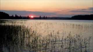 preview picture of video 'Midsummer sunset in Finland Lake Puruvesi timelapse'