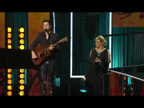 HUISGENOOT SKOUSPEL 2014  Elvis and Andriette   Mense Op Die Bus