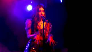 Download lagu [4K] Tiffany Young - Runaway @ Magnetic Moon Tour - Trees Dallas 191116 mp3
