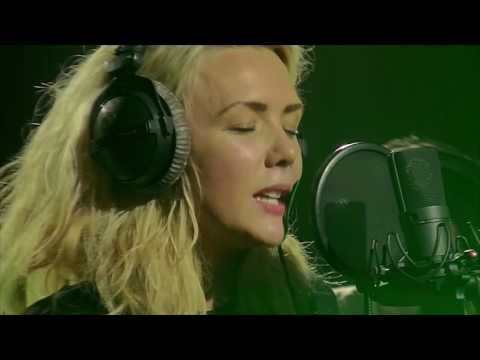 Born In The 80's:  Silvy De Bie - Straight Up (Live bij JOE)