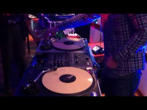 DJ XYZ - Moustache Cruise 16/11/2013