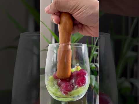 Kiwi orange and Grapes Mixed Juice#short #shorts#shortsyoutube #KiwiorangeandGrapesMixedjuice#juice