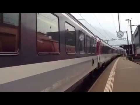 Re 4/4II 11302 mit IR 2177