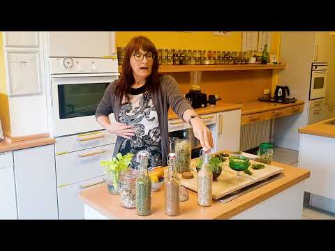 Powerfood und Immunbooster ☘️  Wildkräuter und Sprossen mit Julia Lang