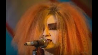 ALASKA Y DINARAMA : Perlas ensangrentadas (HD)