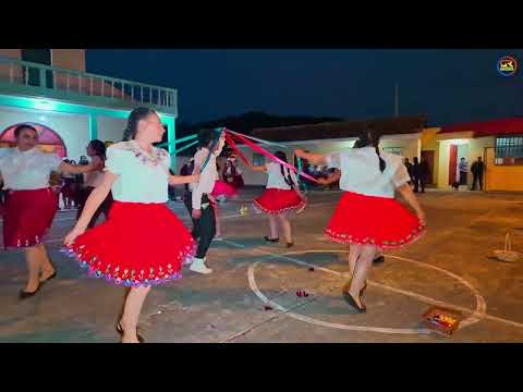 FLORERAS COMPARSA DE TROJELOMA AZOGUES