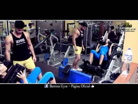 Alexis Descalzo y  Débora Barrantes entrenan en Battista Gym