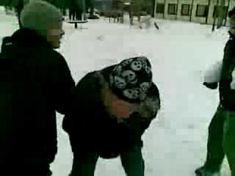 Salakalava potku -  Nasty Kick