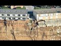 Una ciudad en EE.UU. se cae por un acantilado al océano por culpa de El Niño