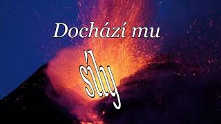 Video Rock String - Dochází mu síly [Lyrics video]