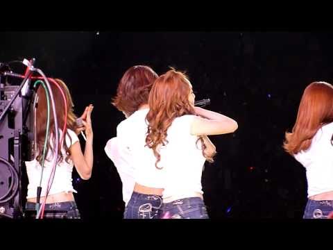 SMTOWN LIVE LA 2010 * SNSD - "GEE" (sexy back cam)