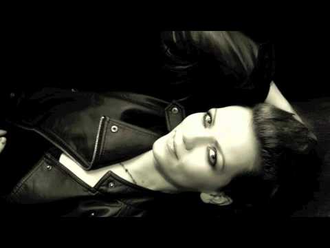 Beebee and the bluebirds - Russian roulette