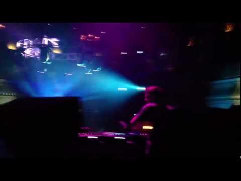 Hardwell - Unknown vs Who's Ready To Jump vs Numb @ Ruby Skye SF on 1/1/2013!!!