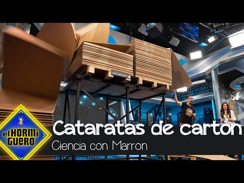 El hipnótico experimento de Marron con "cataratas de cartón" - El Hormiguero