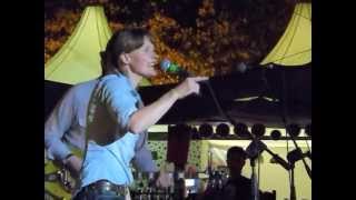Monica Queen - Lazy Painter Jane (Belle &amp; Sebastian cover) - Unplugged in Monti