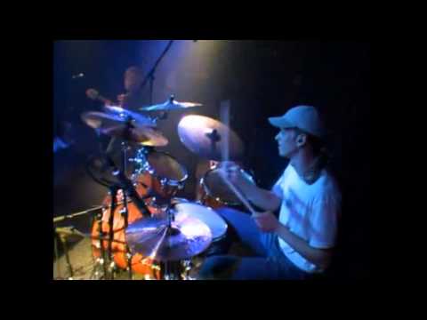 09. Chiki Liki Tu-a - Dôchodcovská - Live in Roxy Praha (20.9.2004)