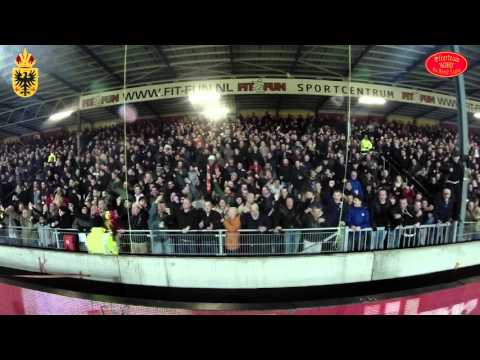 Gejuich B-Side bij de 1-0 (Go Ahead Eagles - FC Oss, 18 maart 2016)