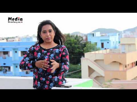 VJ / Anchor Sowmya | 2015 Deepavali Wishes | Media Directory