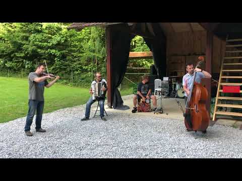 Zasedba Kranjci - Tango pour Claude (live cover)