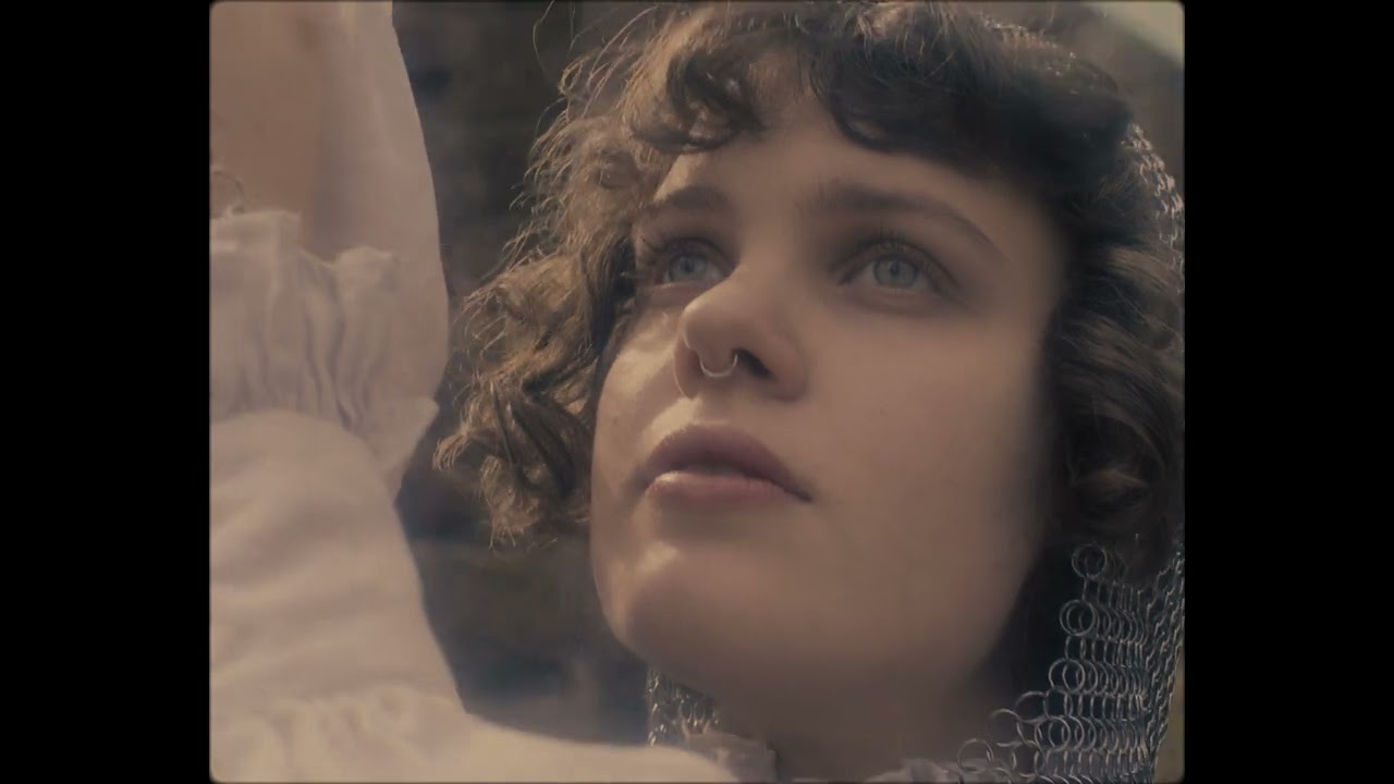 Sara Wolff - 'Polystyrene' Music Video