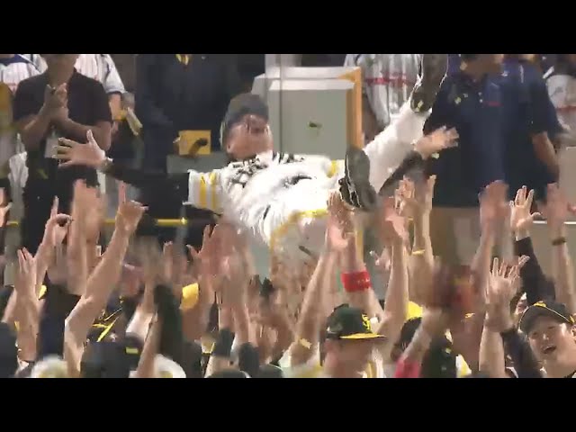 就任1年目で日本シリーズへ 工藤監督が歓喜の胴上げ!! 2015/10/16 CS Final H-M