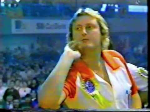Eric Bristow vs Jocky Wilson (The Kick Match) 1983 World Cup Singles Final Part 1