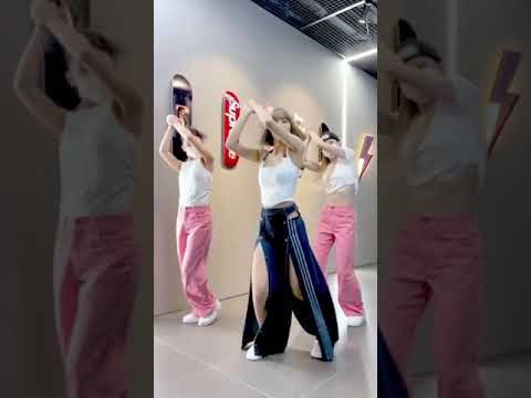 Lisa money live (best part) #lisa #viral #shorts #blackpink #lisamoney #kpop #trend #lisablackpink
