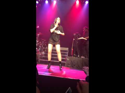 Jessie j- seal me with a kiss