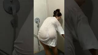 Download lagu cewek semok lg mandi mp3