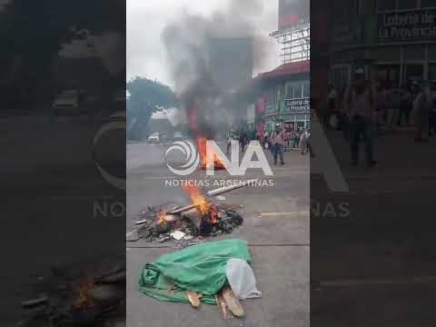 ORGANIZACIONES SOCIALES CORTARON LA AVENIDA MAIPÚ EN PUENTE SAAVEDRA