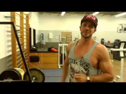 Der häufigste Fehler beim Bizepstraining, der dich daran hindert riesige Arme zu bekommen