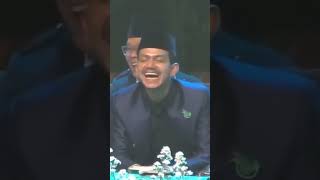 Download lagu Bisa bisanya ngetawain orang di depan umum lepas banget mp3